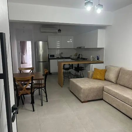 Gallus At Caesar & Apartment