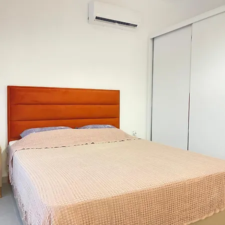 Apartment Gallus At Caesar & Perivolia tou Trikomou